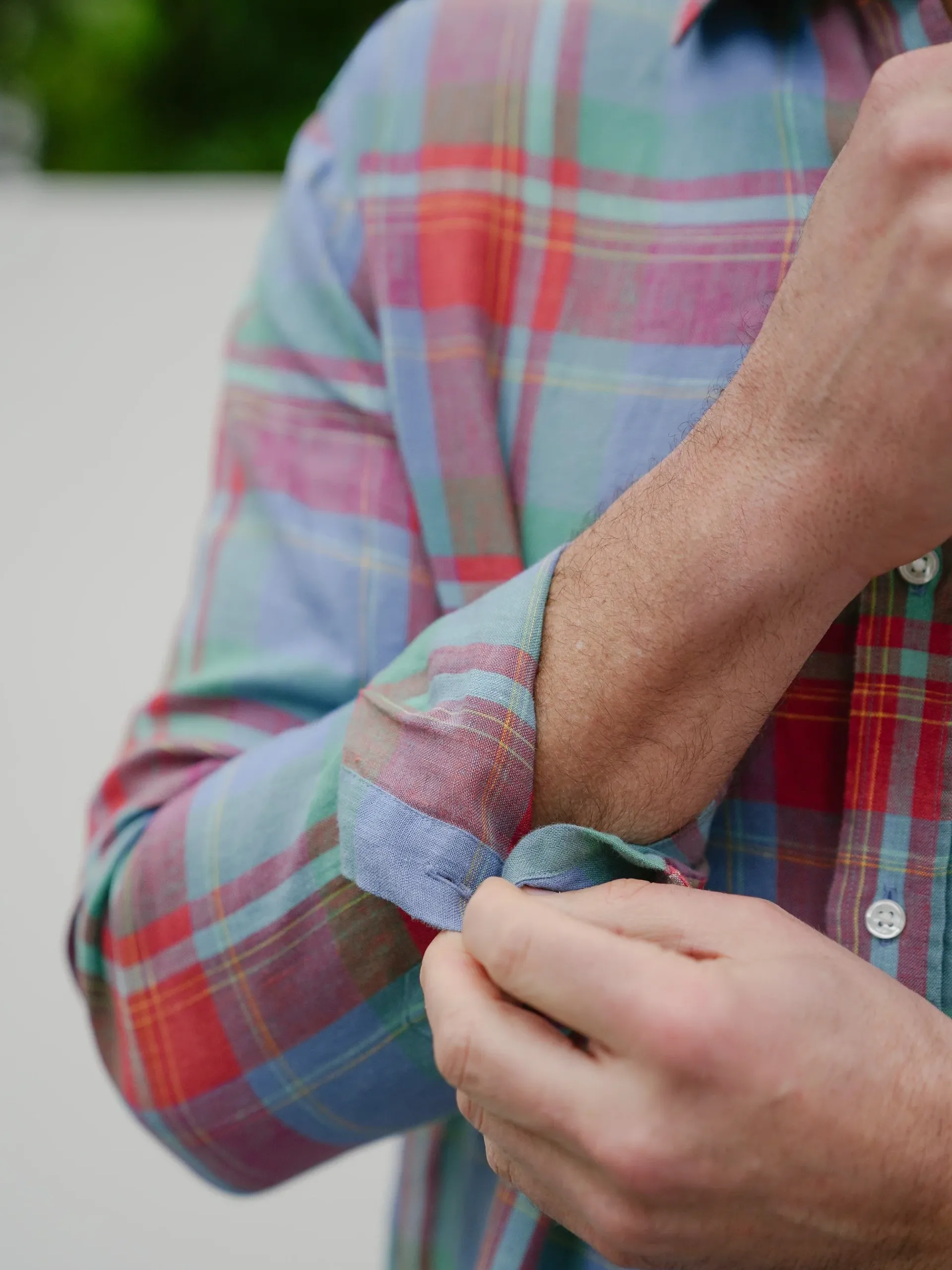J.McLaughlin Gramercy Classic Fit Linen Shirt In Plaid- Shirts